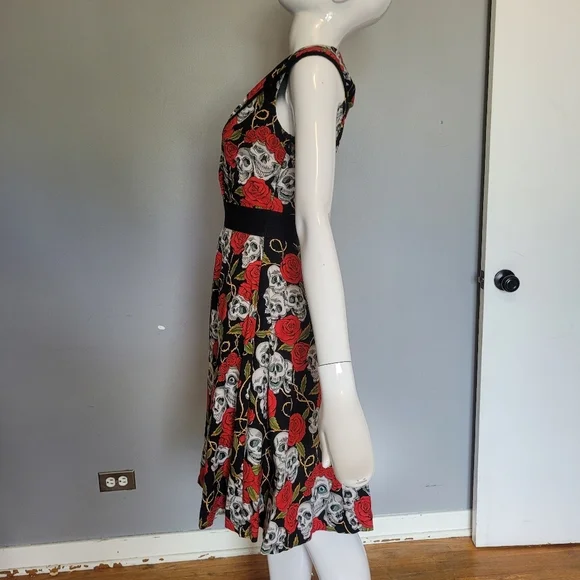 Banned Apparel Skull And Roses Dress, VGUC, Approximate Size S - Picture 4 of 7